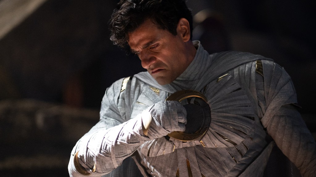 Oscar Isaac as Moon Knight in Moon Knight (2022)