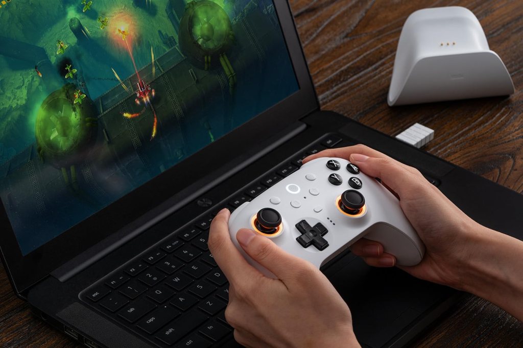 
8Bitdo Ultimate 2 Gaming Controller grip