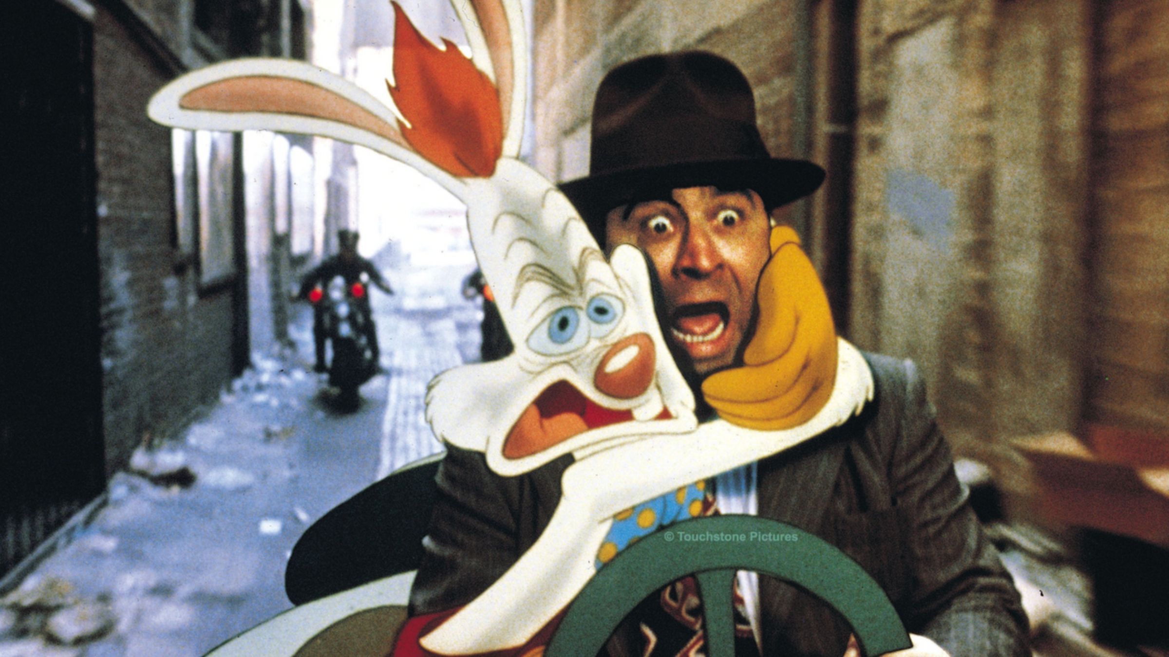 The Roger Rabbit Show This Live-Action and Cartoon Mashup Film Has Never Been Matched ...