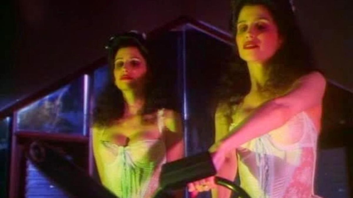 Split Tale Woman 10 Scariest Episodes of Tales From The Crypt - ComicBook.com