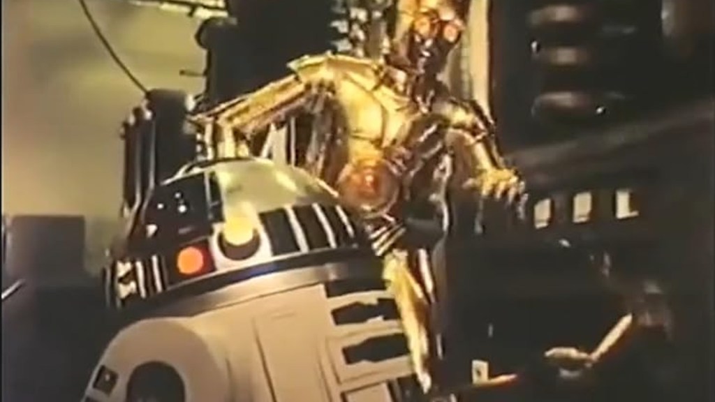 R2-D2 and C-3PO in anti-smoking PSA