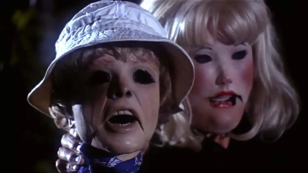 Still from Tourist Trap (1979)