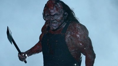 Victor Crowley wielding a hatchet in Hatchet (2006)