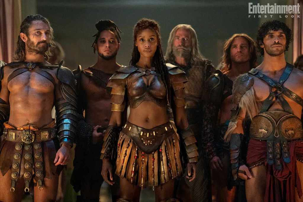 Dan Hamill (Ceadus), Evander Brown (Ephesius), Tenika Davis (Achillia), Graham McTavish (Koris) und Jordi Webber (Tarchon) im Spartacus House of Ashur