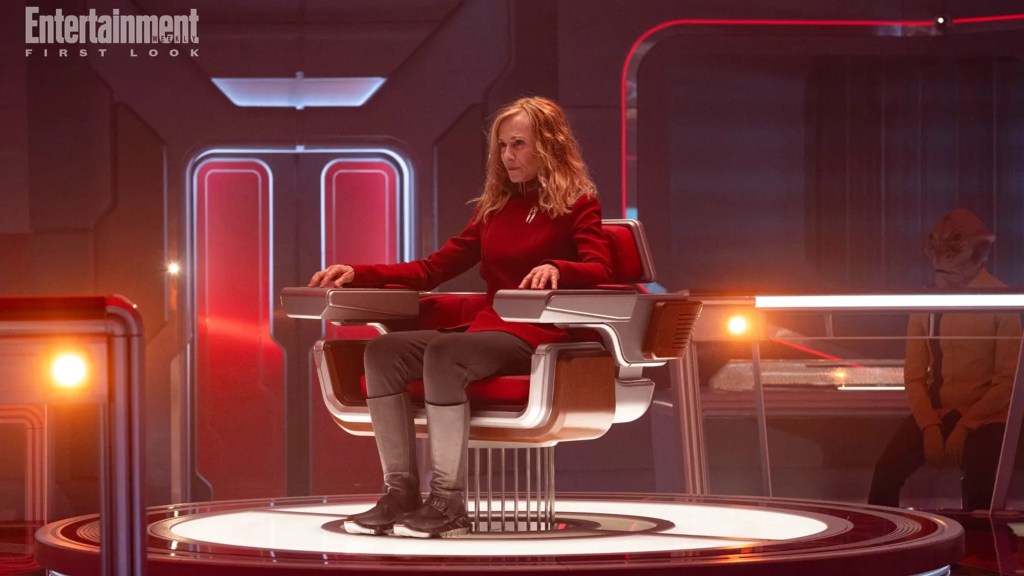 Holly Hunter in Star Trek- Starfleet Academy
