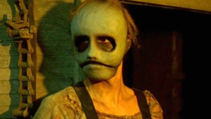 Nathan Baesel as Leslie Vernon in Behind the Mask: The Rise of Leslie Vernon (2006)