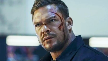 Alan Ritchson with cuts and scrapes in Reacher