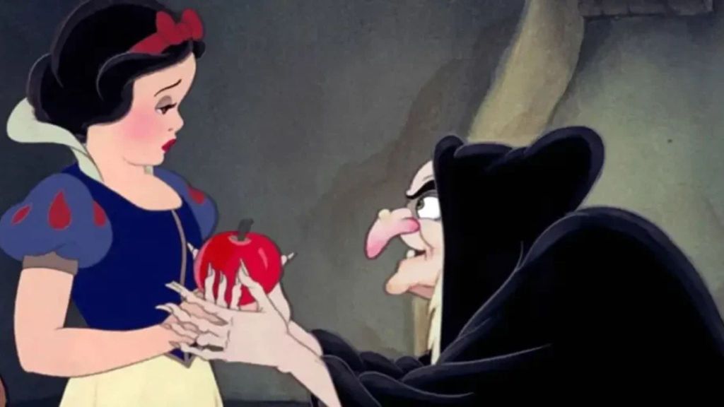 Snow White and the Evil Queen in Snow White and the Seven Dwarfs 1937