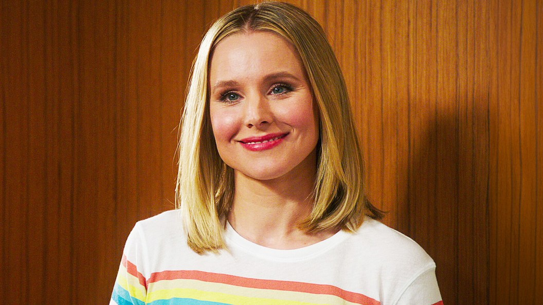 Eleanor smiling in The Good Place