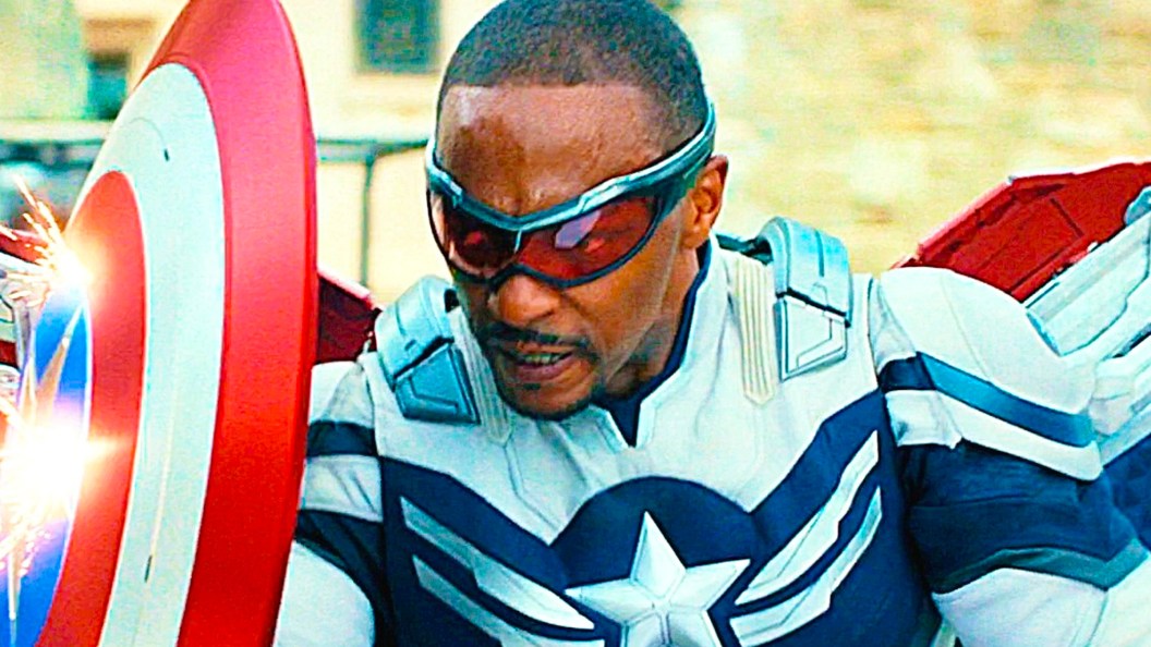 Sam Wilson fighting the Serpent Society in Captain America Brave New World