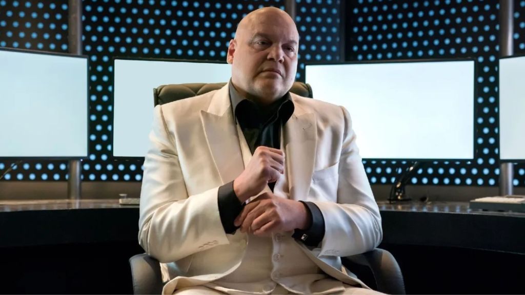Kingpin sitting in a chair in Daredevil.