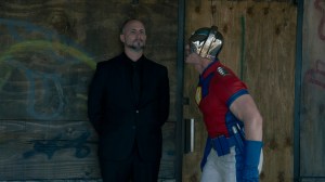 DC Fans Think Peacemaker Shaded a DCEU Star (& the Reactions Are Hilarious)