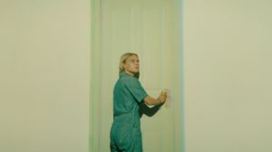 Alyvia Alyn Lind as Leila in Netflix's Wayward