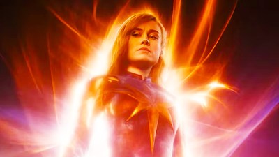 Captain Marvel emitting power in The Marvels