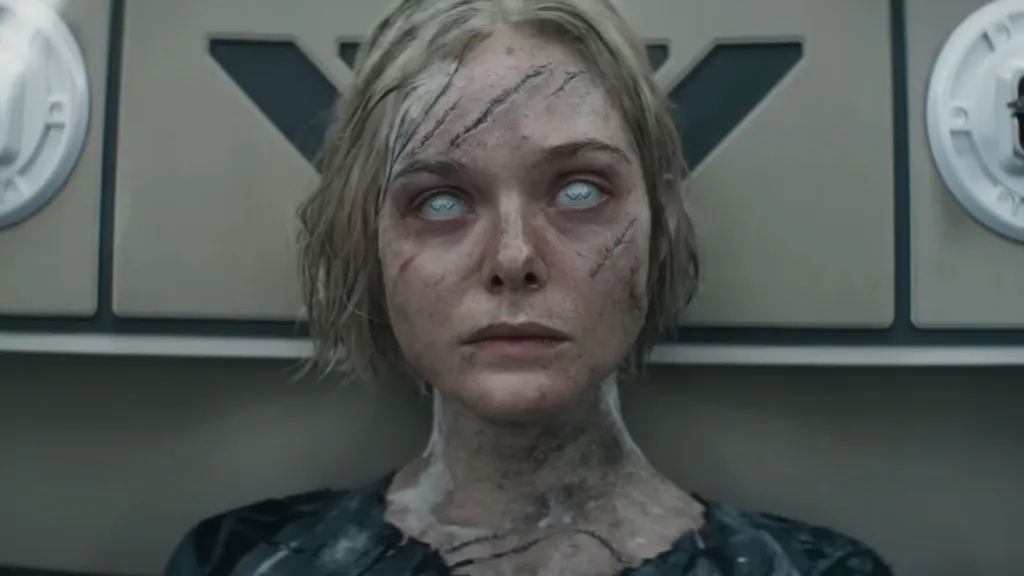 Elle Fanning as Thia in Predator Badlands
