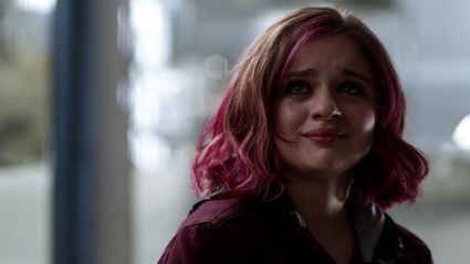 Joey King in The Flash.