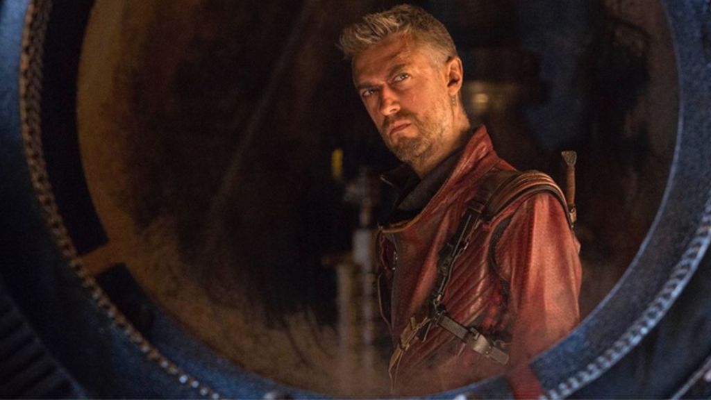 Kraglin looking out a window in the MCU.