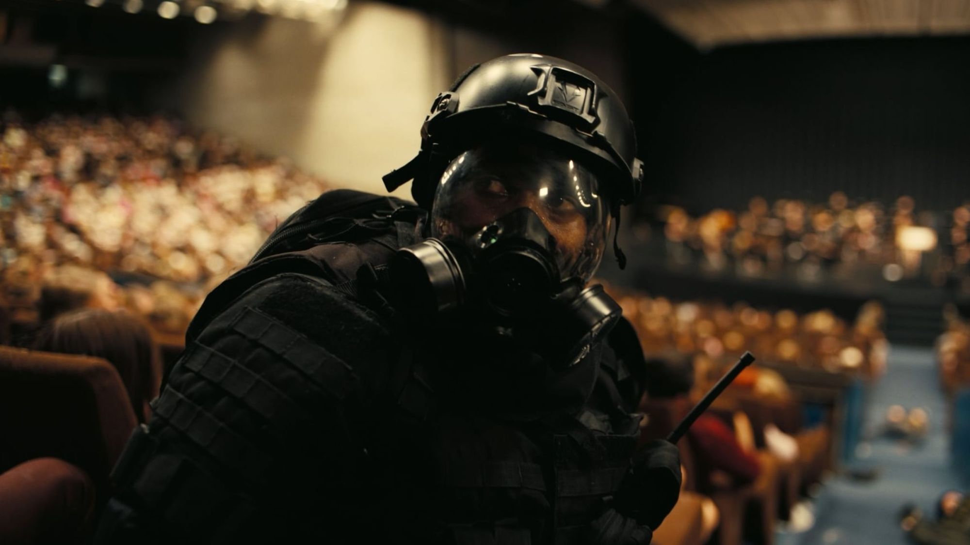 Christopher Nolan’s Sci-Fi Bomb Is Criminally Underrated (You Just Have To Watch It Twice)