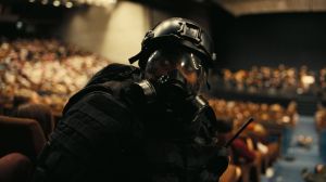 Christopher Nolan’s Sci-Fi Bomb Is Criminally Underrated (You Just Have To Watch It Twice)