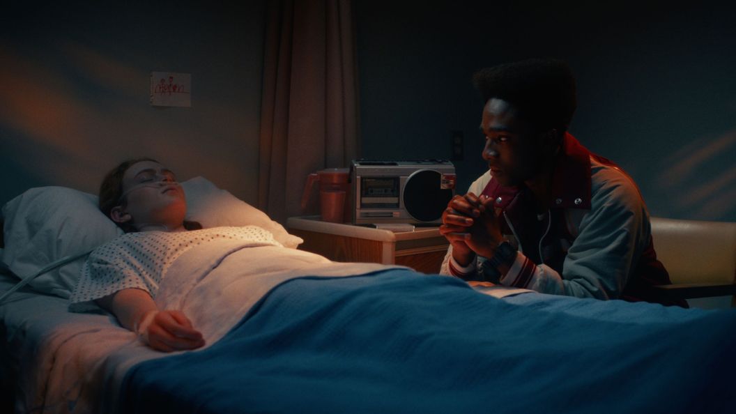 Sadie Sink as Max Mayfield and Caleb McLaughlin as Lucas Sinclair in STRANGER THINGS 5