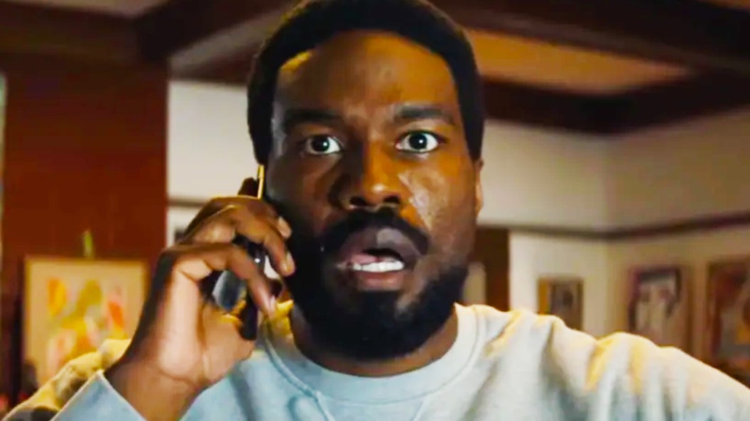 Simon Williams on the phone in Wonder Man