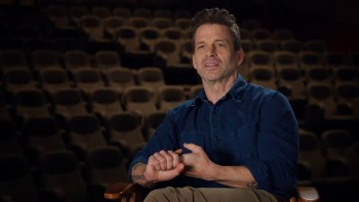 Zack Snyder in a Justice League featurette