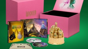 Wicked: For Good 4K Blu-ray Pre-Orders Include An Exclusive Steelbook and Giftset