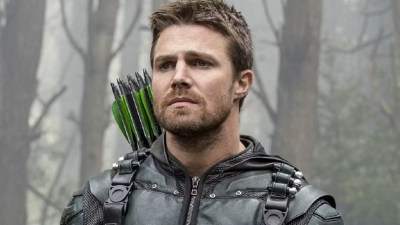 Stephen Amell as Oliver Queen frowning in Arrow