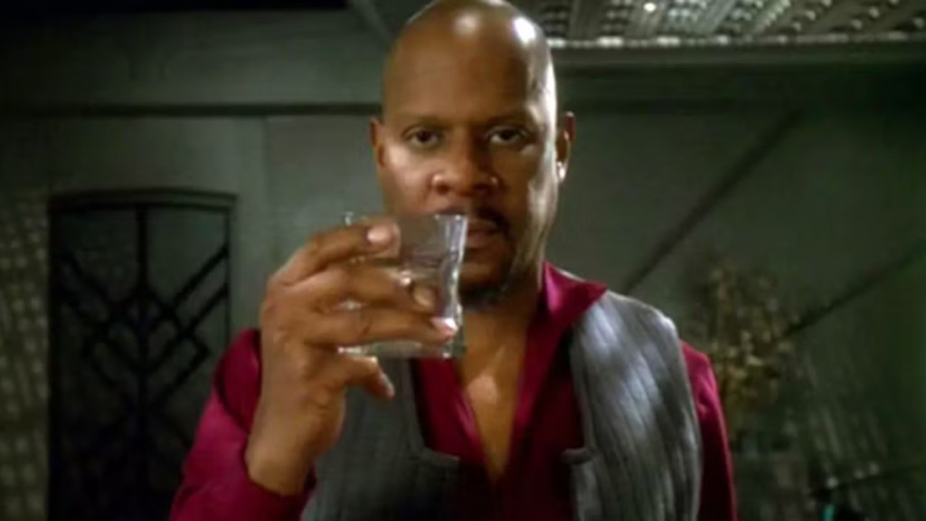 Sisko in the pale moonlight