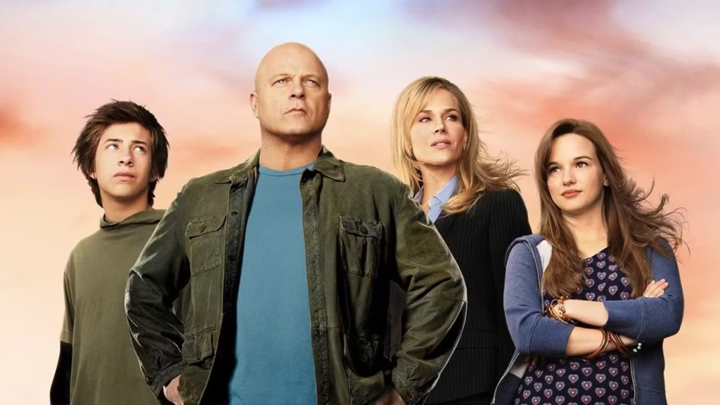 A promotional image for the TV show No Ordinary Family