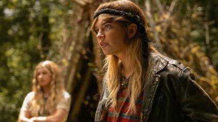 Teen Natalie arguing in Yellowjackets Season 3