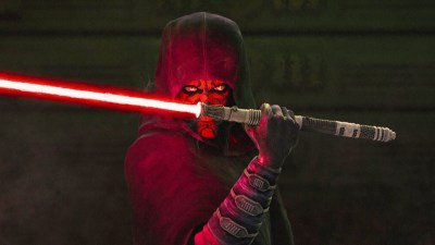 Maul holding lightsaber in Shadow Lord