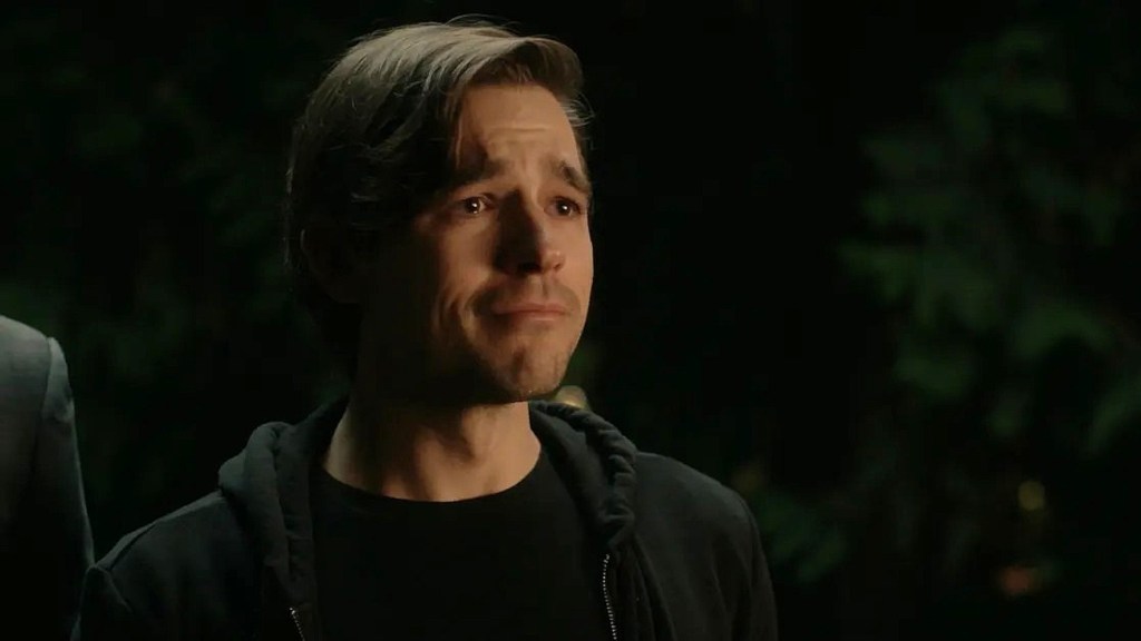 Quentin com uma expressão triste em The Magicians, Temporada 4, Episódio 13