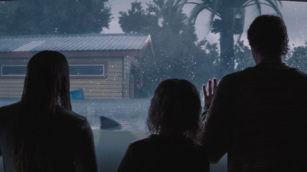Two Years After Under Paris, Netflix Just Dropped a New Shark Movie (& It’s the Perfect Crawl Replacement)