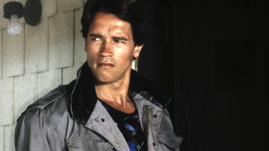 Arnold Schwarzenegger como o T-800 em O Exterminador do Futuro