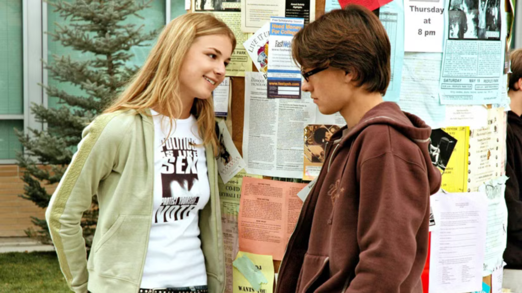 Pluto TV is About to Add All 4 Seasons of a Beloved Canceled Drama 10 Years After it Ended