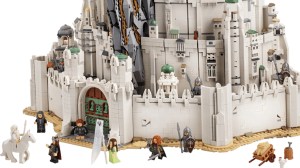 LEGO’s Incredible Minas Tirith Set Breaks a Lord of the Rings Record (& It’s Available Soon)