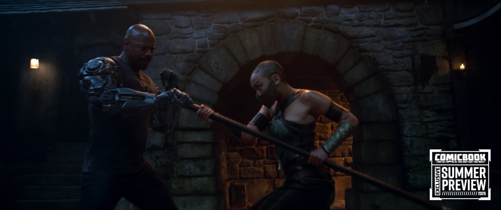 Jax and Jade fight in Mortal Kombat 2