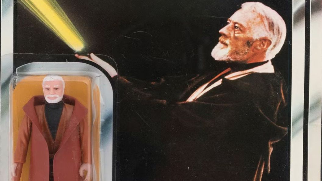 The First Star Wars Action Figures Had Canon-Breaking Lightsabers (& They’re Worth a LOT of Money)