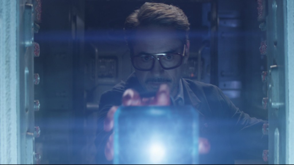 Tony Stark touching the Tesseract in Avengers: Endgame
