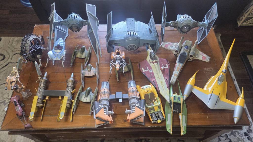 A collection of 19 vintage Star Wars strarfighter models from the prequel and original trilogies.