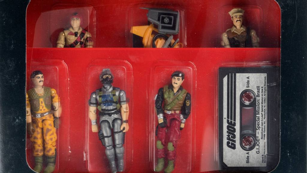 G.I. Joe Special Mission: Brazil Box Set, featuring action figures of Wet-Suit, Leatherneck, Mainframe, Dial-Tone, and Claymore, along with a tape.