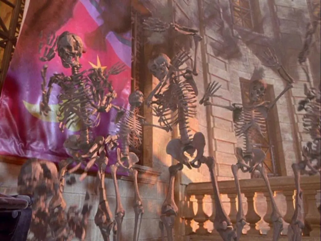 Several citizens being turned into skeletons by the Green Goblin in Spider-Man (2002).