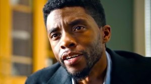Chadwick Boseman’s Overlooked Crime Thriller Is Quietly One of His Best (& It Has An MCU Connection)