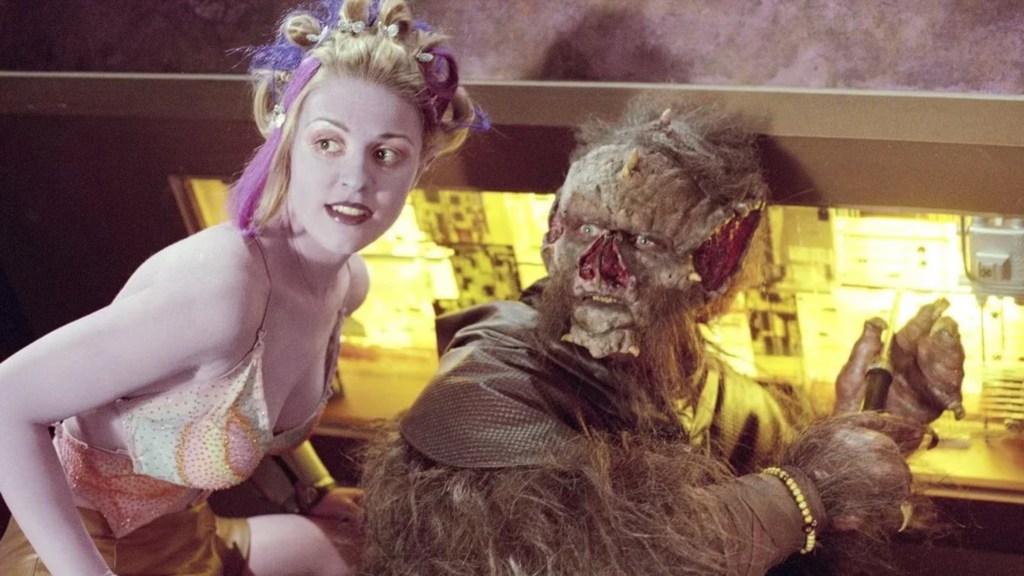 Star Trek Creator’s Forgotten TV Show Premiered 26 Years Ago With a ’90s TV Favorite in the Lead