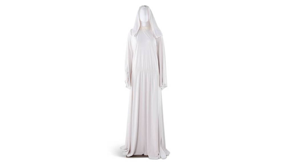 Princess Leia's gown from the Star Wars Holiday Special. Via Goldin.