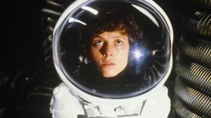 5 Sci-Fi Movies That Tried to Be the Next Alien & Failed Miserably (Including One With 2 Marvel Stars)