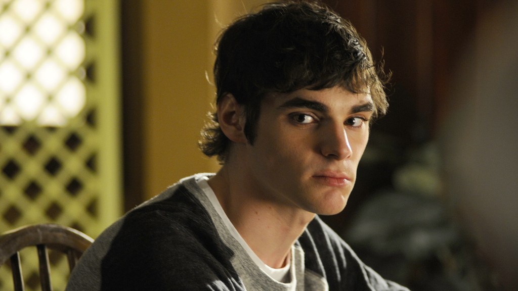 RJ Mitte, Breaking Bad’s Walter Jr., Dies at 34